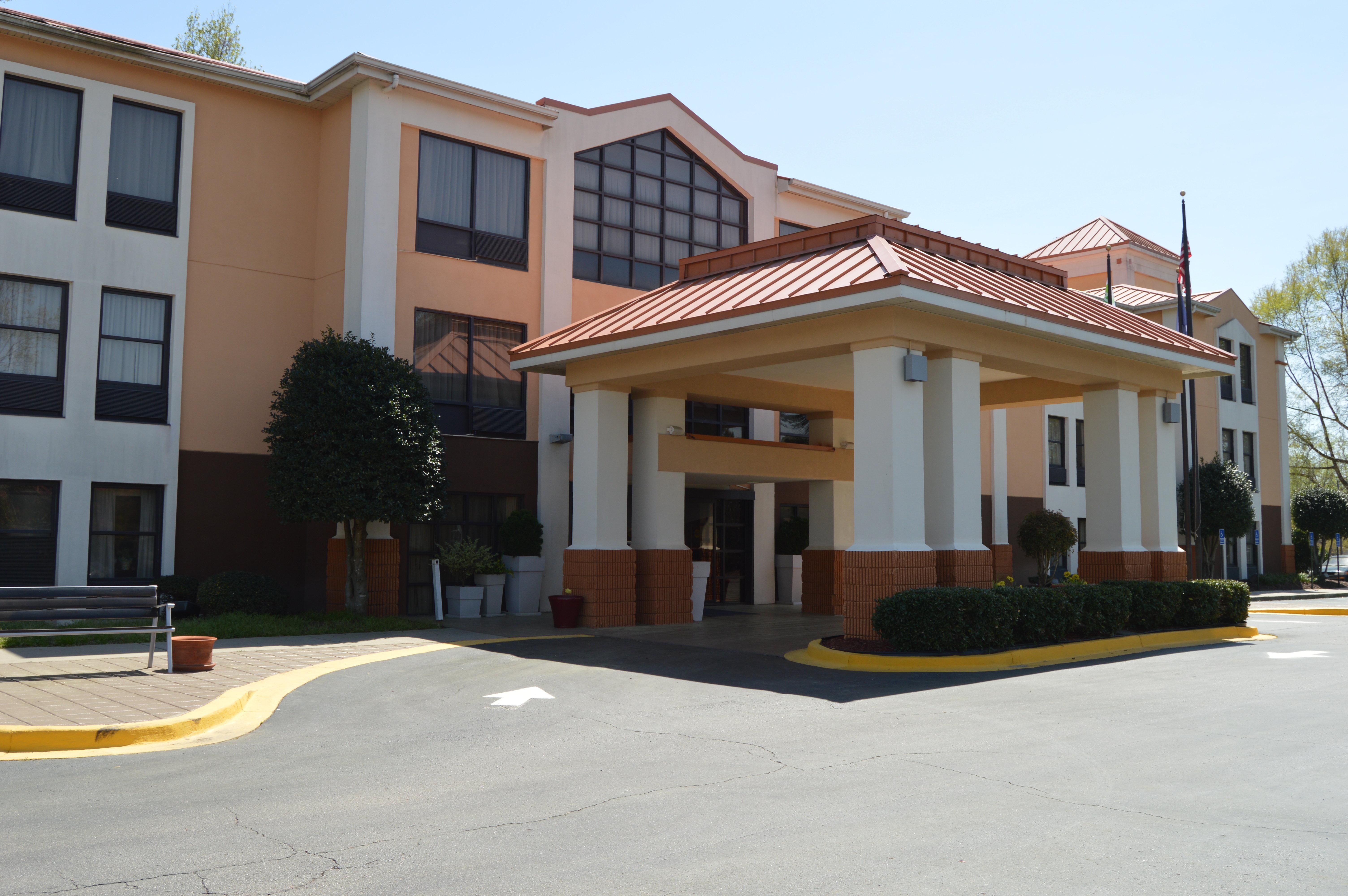 Lexington Inn And Suites Exterior foto